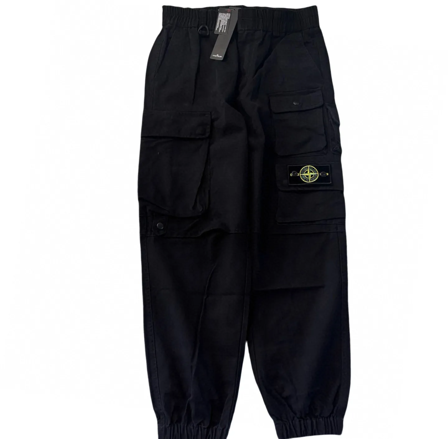 P320 STONE ISLAND/STONE ISLAND thickened washed overalls Stone Island simple basic badge leggings overalls Washing method: wash light/dark colors separately or choose dry cleaning Original quality Must-have in all seasons The leggings version is a very simple, handsome and stylish one for men and women 👖 Made of washed cotton fabric, the micro-elastic texture is very soft and comfortable, the upper body is super versatile and can be worn by anyone. The loose version is suitable for all kinds of body types who like to wear it quickly. Color: black gray army green khaki